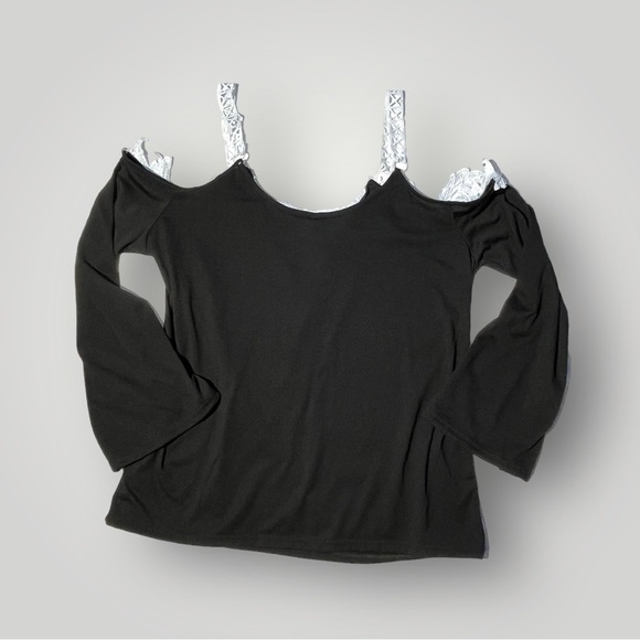 Amy Fashion Black Top with White Lace - Picture 9 of 16